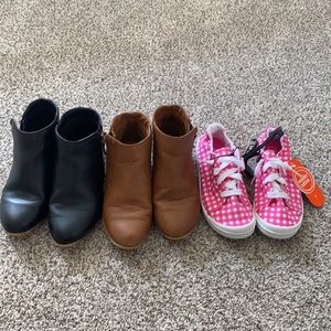 Girls shoes